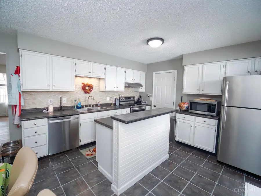 3020 Chickadee Drive, Saint Clair, OH 45011 - Image #3