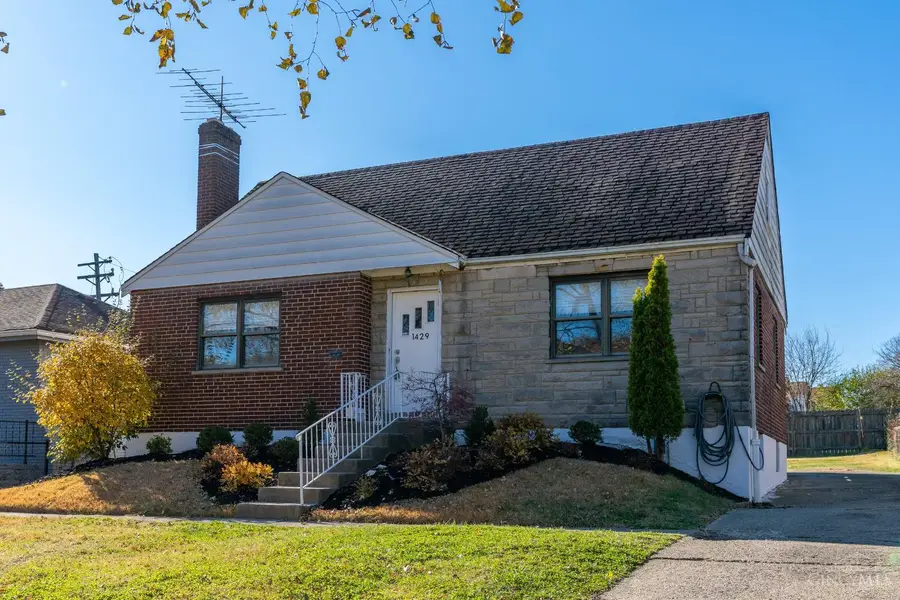 1429 Covedale Avenue, Cincinnati, OH 45238 - Image #2