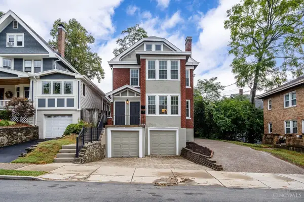 2918 Victoria Avenue, Cincinnati, OH 45208