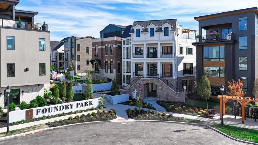 2905 Three Oaks Lane, Cincinnati, OH 45209 - #2