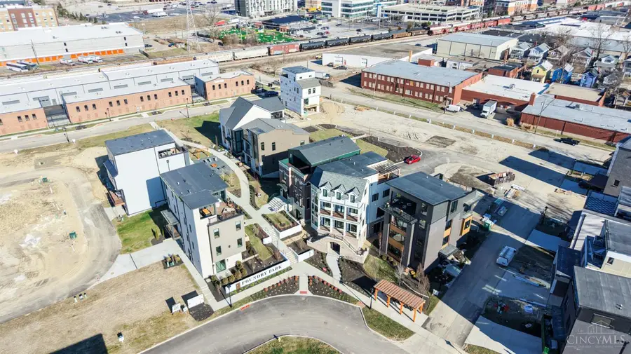 2905 Three Oaks Lane, Cincinnati, OH 45209 - #3