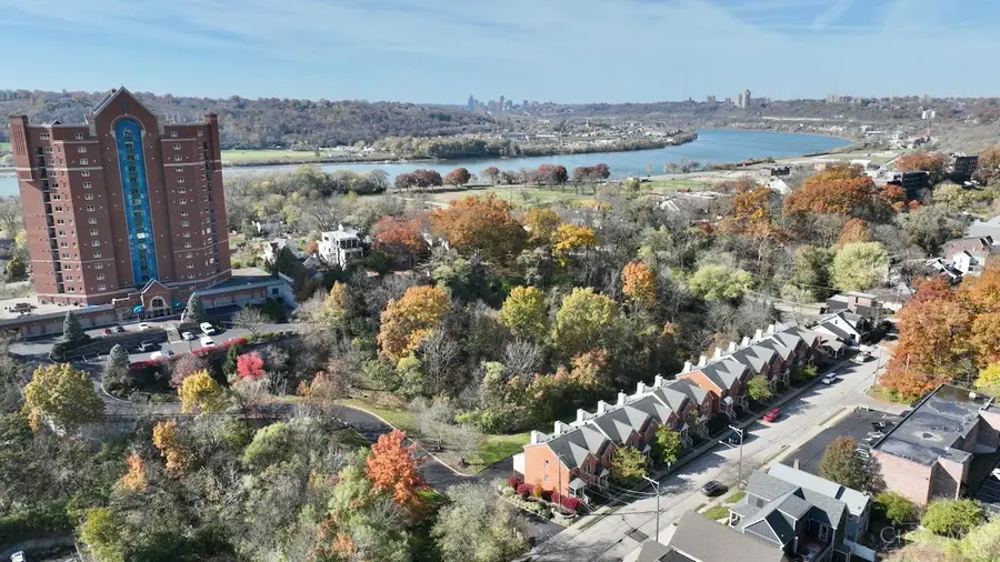 3433 Golden Avenue, Cincinnati, OH 45226 - Image #2