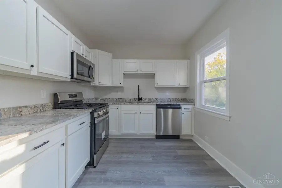 927 Harris, Cincinnati, OH 45205 - Image #2