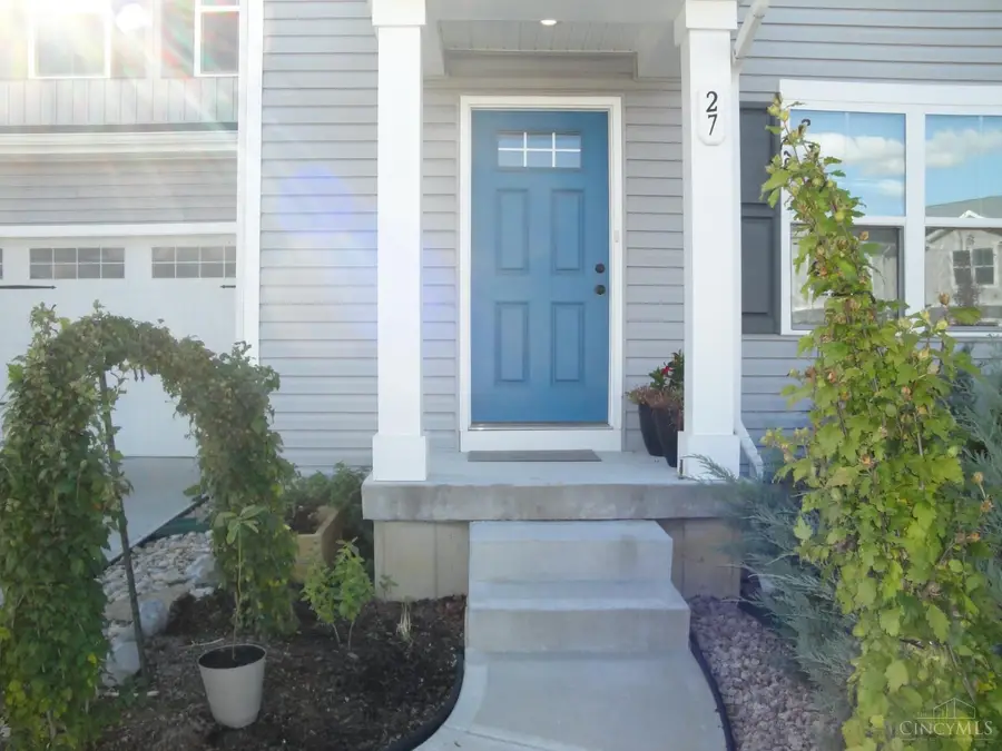 27 Locustwood Court, Ohio Township, OH 45102 - Image #2
