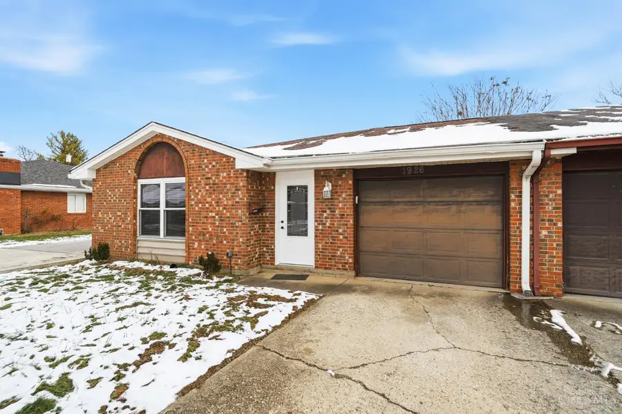 1926 Circle Kelly Jo Street, Middletown, OH 45044 - Image #2
