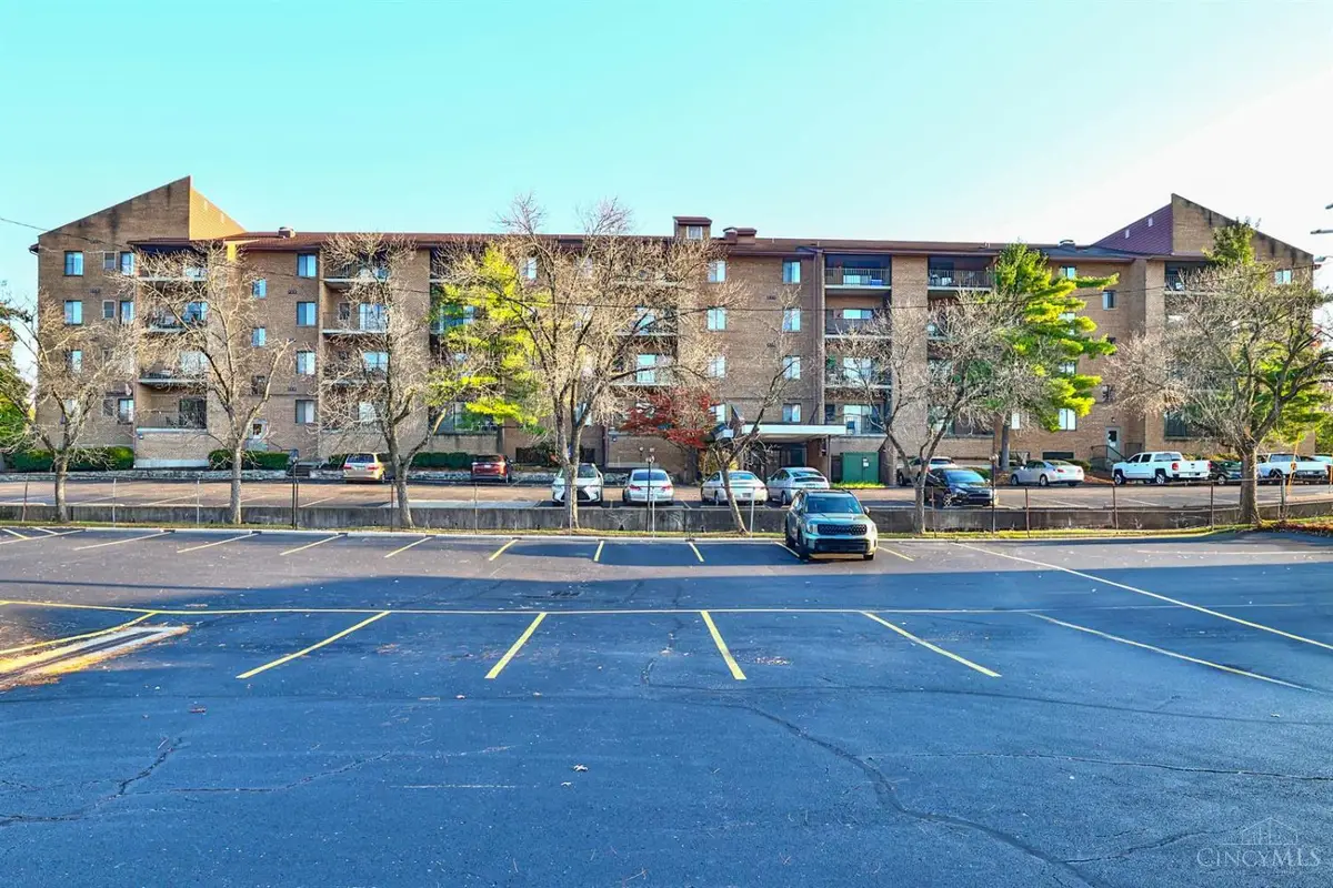 3004 Glenmore Avenue #408, Cincinnati, OH 45238 - Image #1