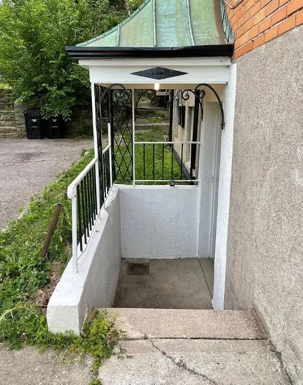 877 Ludlow Avenue, Cincinnati, OH 45220 - Image #2