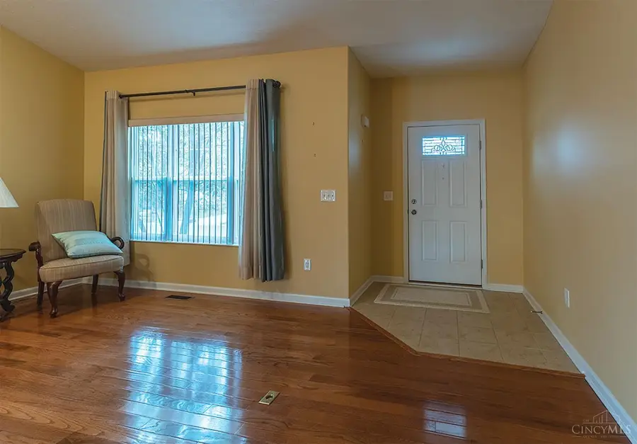 5846 Turning Leaf Way, Warren, OH 45039 - Image #3