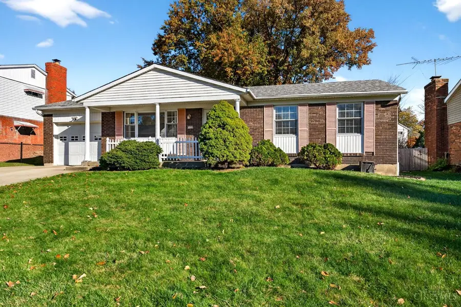 1682 Yellowglen Drive, Cherry Grove, OH 45255 - Image #2