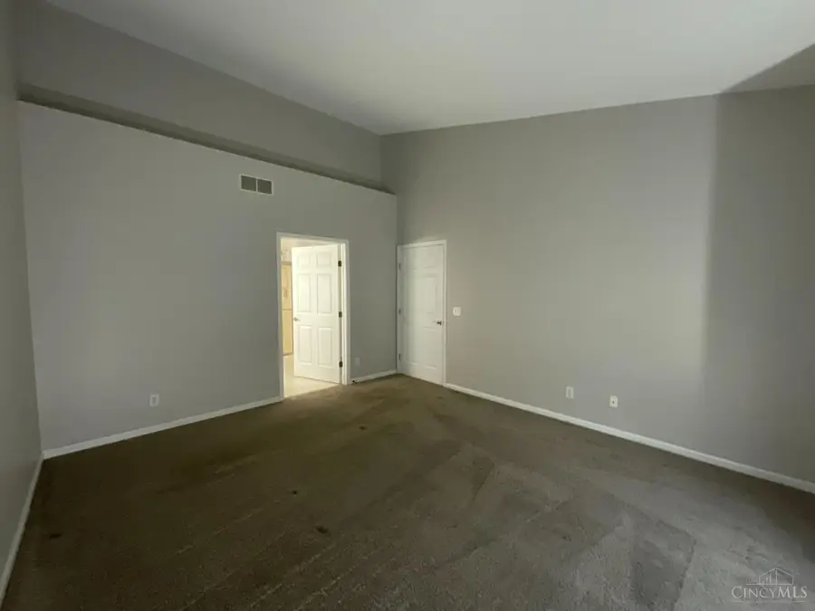 7682 Crystal Cove Pointe, Warren, OH 45039 - Image #3