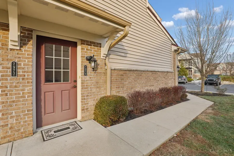 7979 Oakbridge Way, Cincinnati, OH 45248 - Image #2