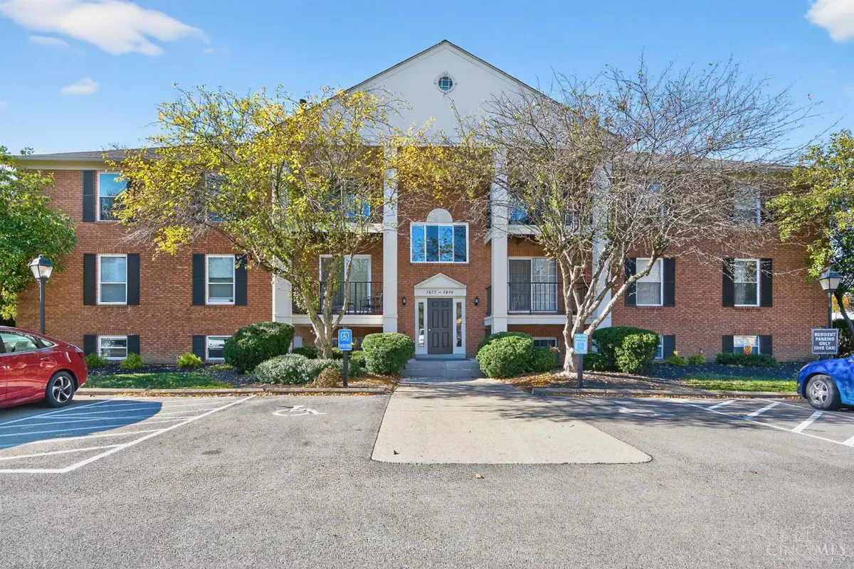 5877 Hanley Close, Milford, OH 45150 - Image #1