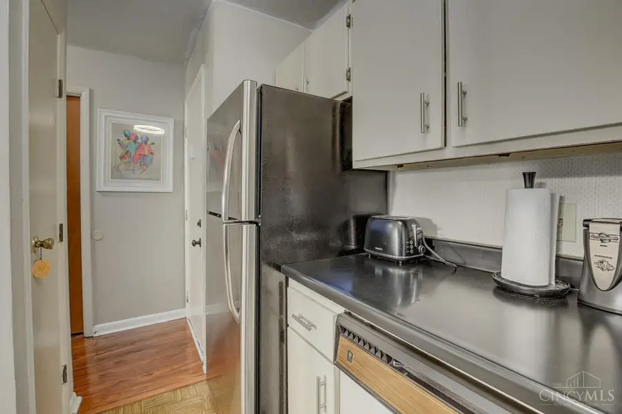 4904 Chalet #612, Cincinnati, OH 45217 - Image #3