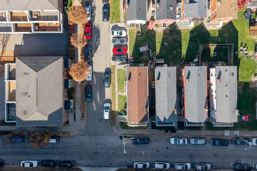 214 Donahue Street, Cincinnati, OH 45219 - Image #3