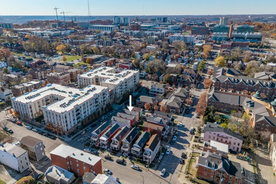 216 Donahue Street, Cincinnati, OH 45219 - Image #3