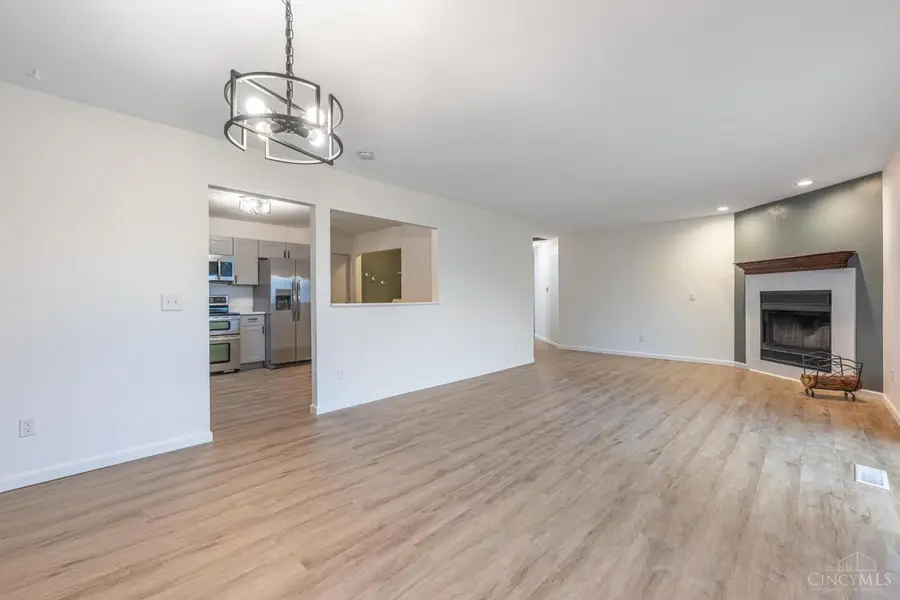 881 Trails End Drive, Monroe, OH 45050 - Image #2