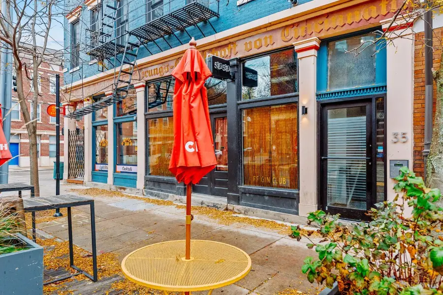 35 E Thirteenth Street #302, Cincinnati, OH 45202 - Image #2