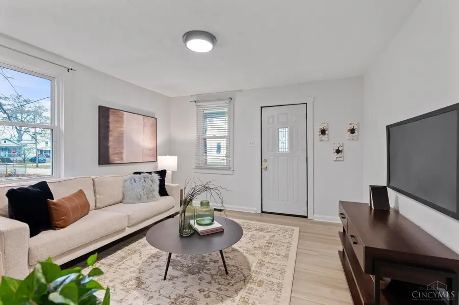 4305 Myrtle Avenue, Sycamore Township, OH 45236 - Image #3