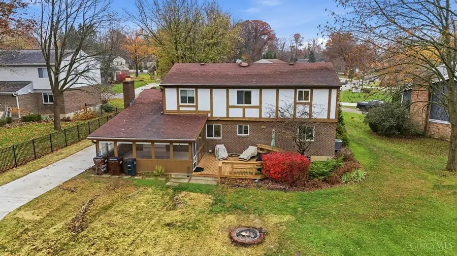 10681 Creeknoll Court, Montgomery, OH 45242 - Image #2