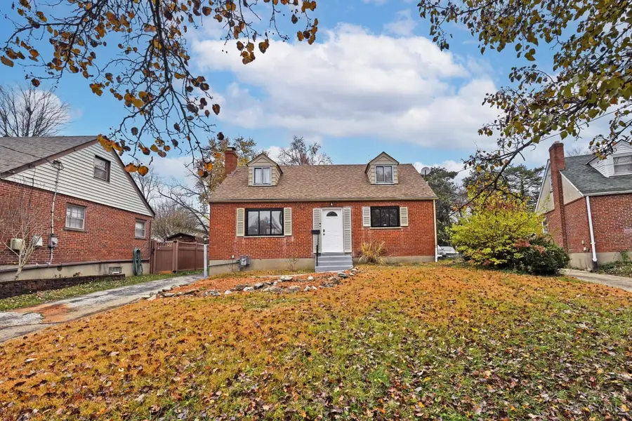 3946 Cedarwood Place, Cincinnati, OH 45213 - Image #2