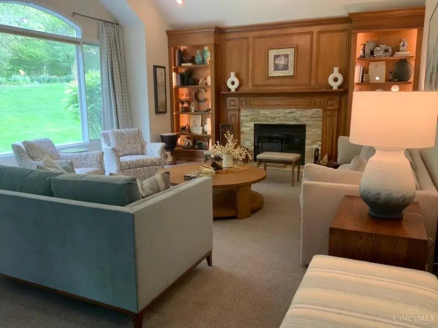 5047 Village Drive, Newtown, OH 45244 - Image #2