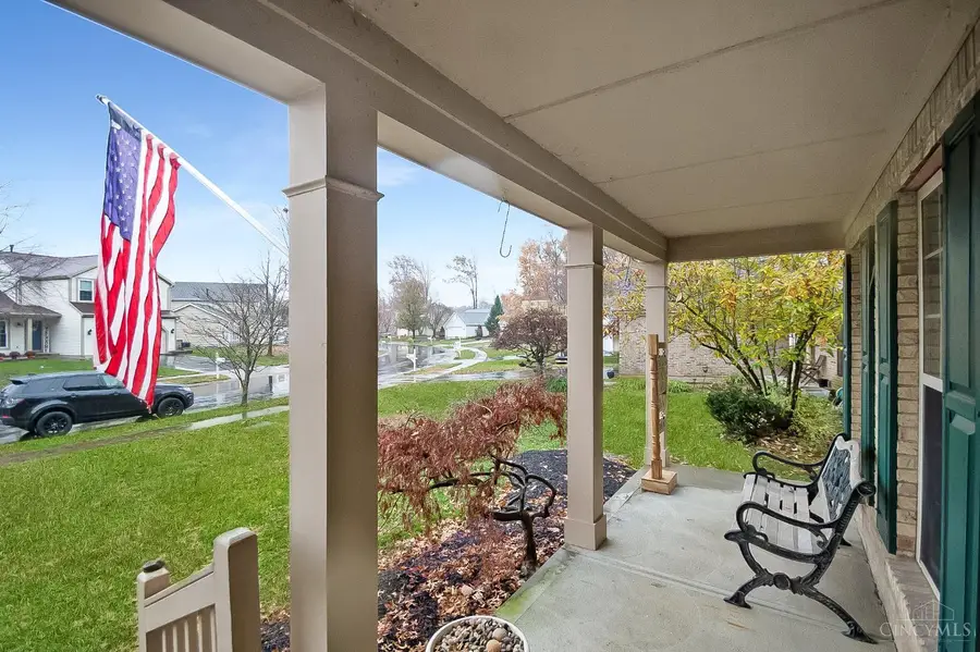 6074 Weber Oaks Drive, Miami Township, OH 45140 - Image #2