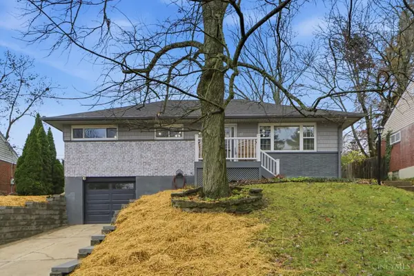 77 Illona Drive, Greenhills, OH 45218