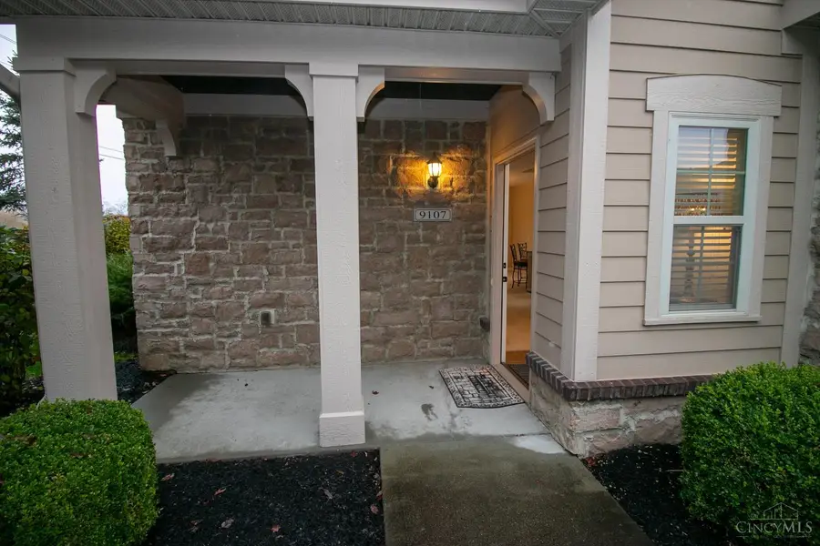 9107 Park Place Circle, West Chester, OH 45069 - #3