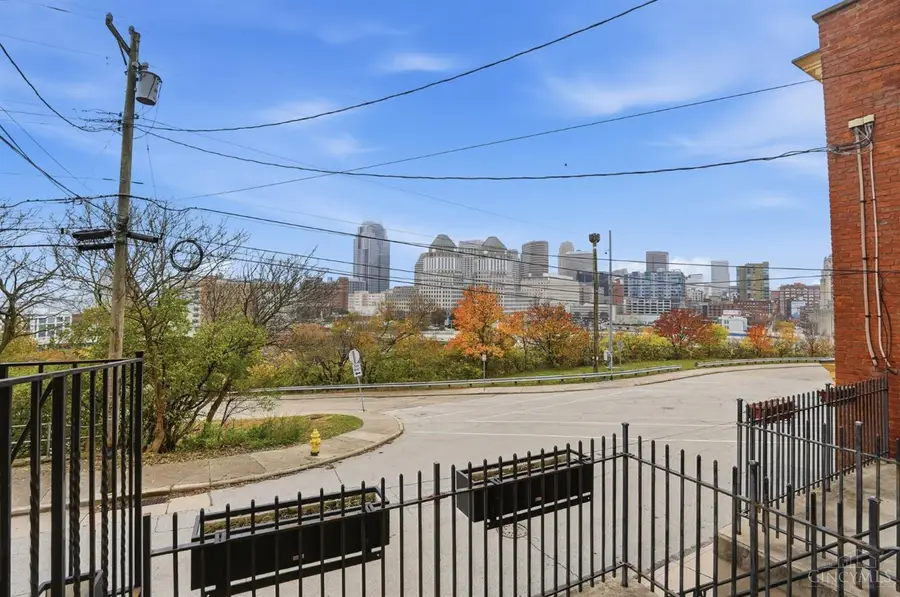 506 Baum Street, Cincinnati, OH 45202 - #2
