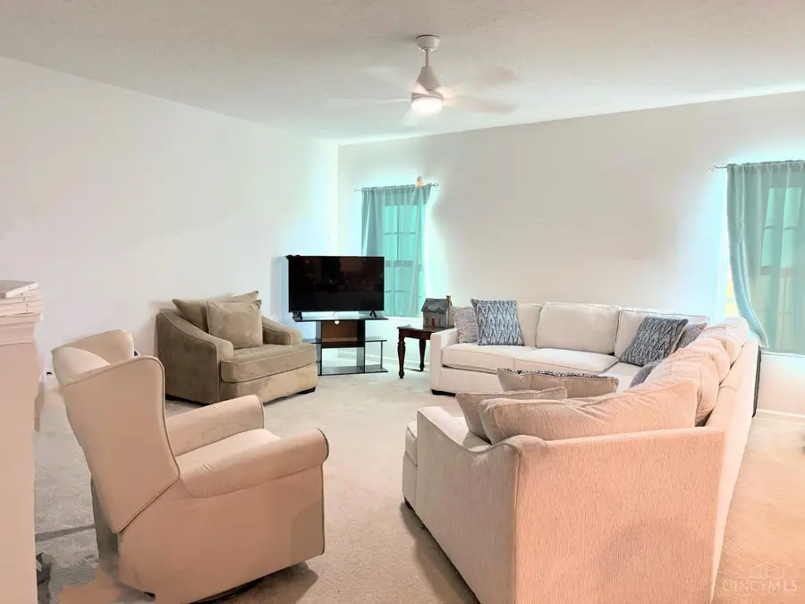 6017 Outlook Court, Salem, OH 45152 - Image #2