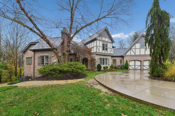 335 Ashley Lane, Wyoming, OH 45215