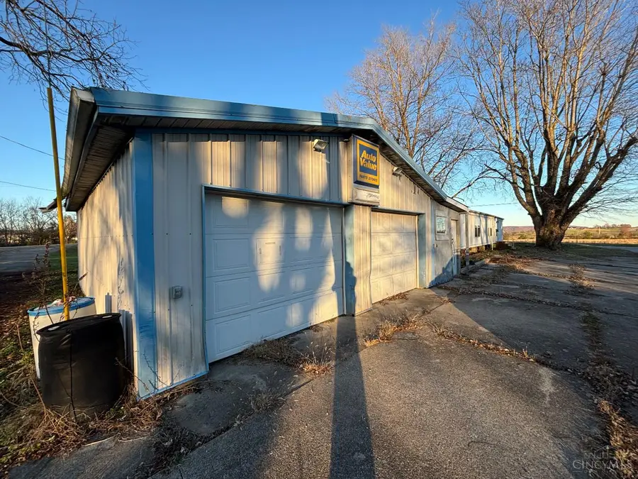 17 S Nixon Avenue, Peebles, OH 45660 - Image #2