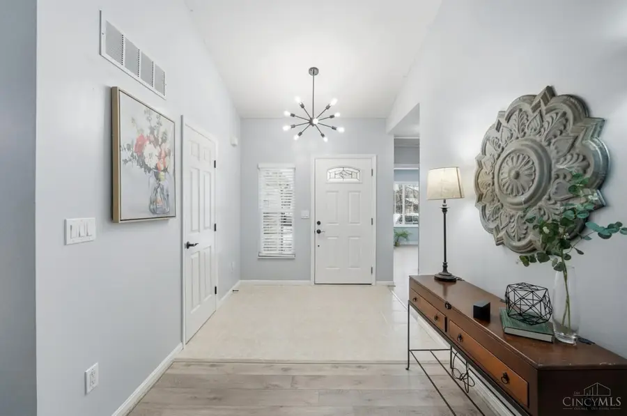 6142 Weber Oaks Drive, Miami Township, OH 45140 - Image #3