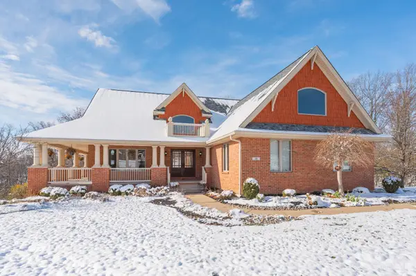 15 Amanda Ct, Hamilton, OH 45013