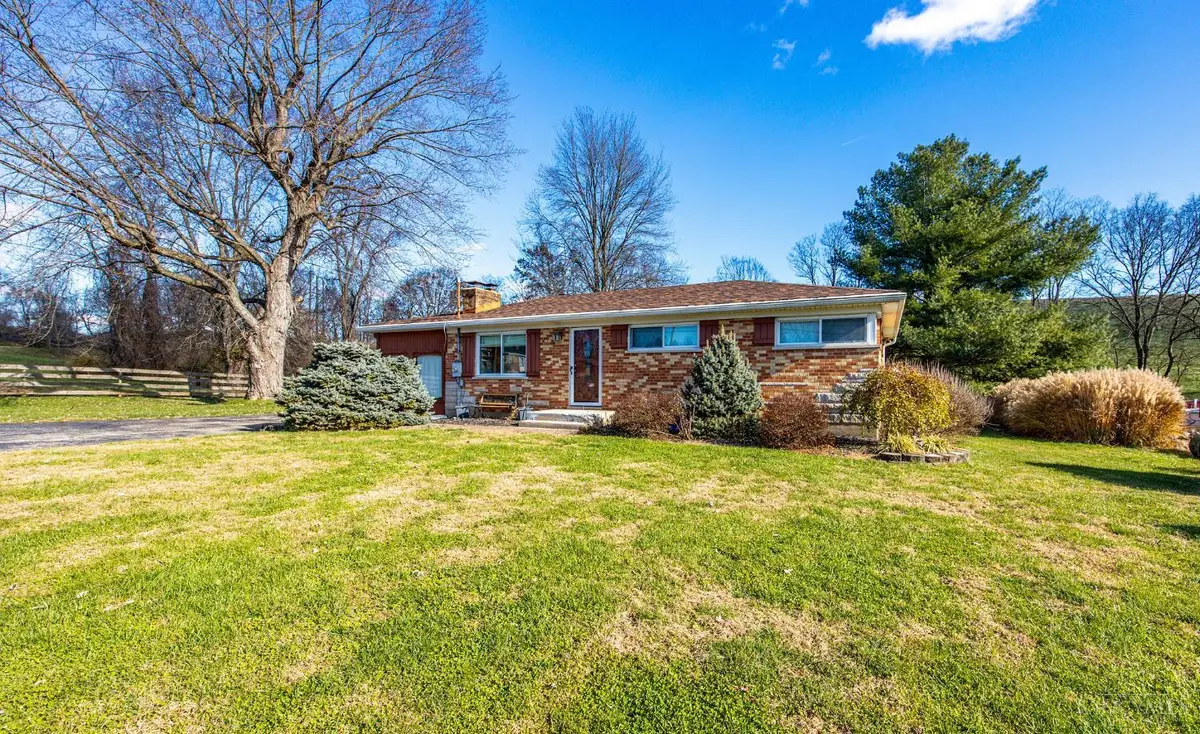 10282 Tule Lane, New Baltimore, OH 45030 - Image #1