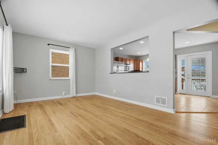 5647 Childs Avenue, Green Township, OH 45248 - Image #3