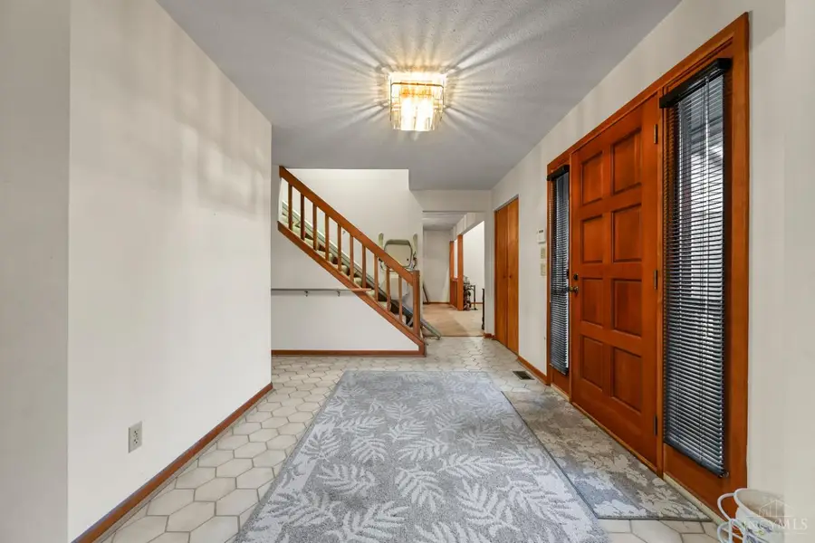 1749 Gloucester Drive, Fairfield, OH 45014 - Image #3