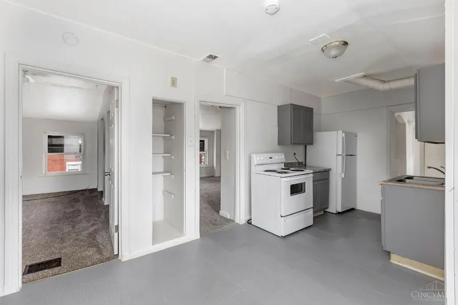 3518 W Eighth Street, Cincinnati, OH 45205 - Image #2