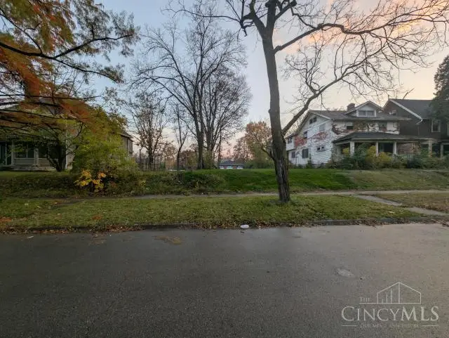 108 Cambridge Avenue, Dayton, OH 45406 - Image #1