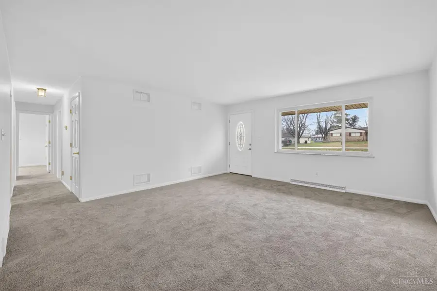 709 Oskamp Drive, Miami Township, OH 45140 - Image #3