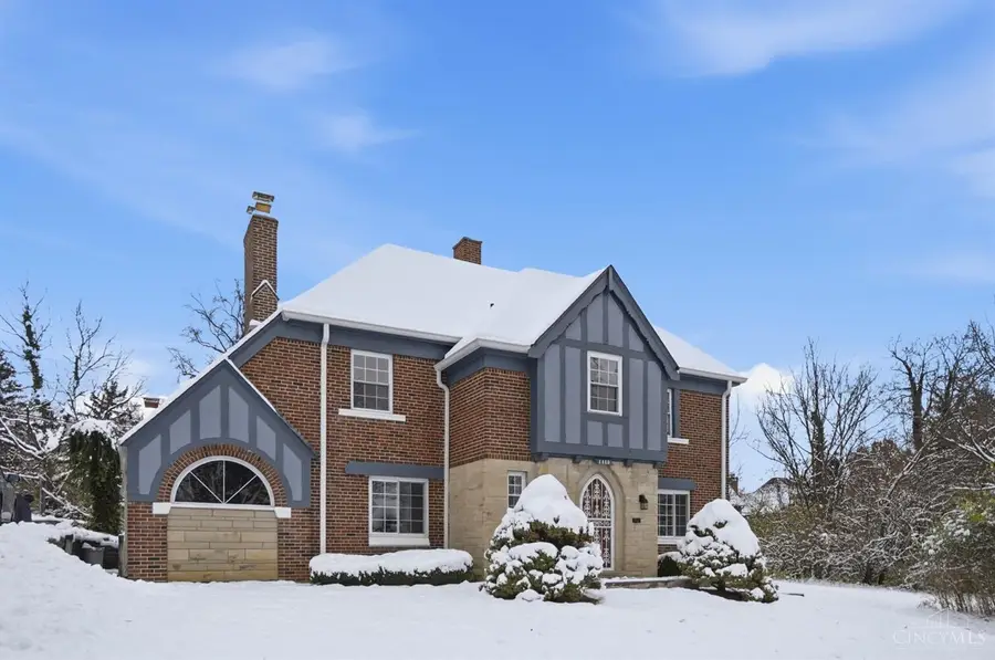 1110 Cheyenne Drive, Cincinnati, OH 45216 - Image #2