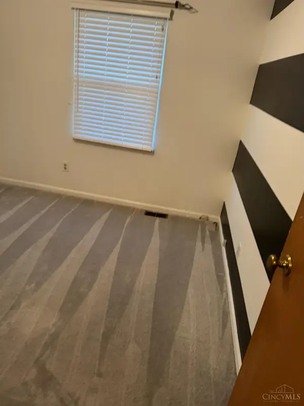 967 Harrogate, Forest Park, OH 45240