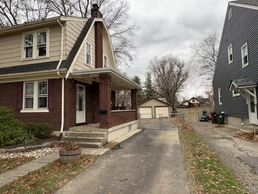 3753 N Berkley Circle, Silverton, OH 45236 - Image #2