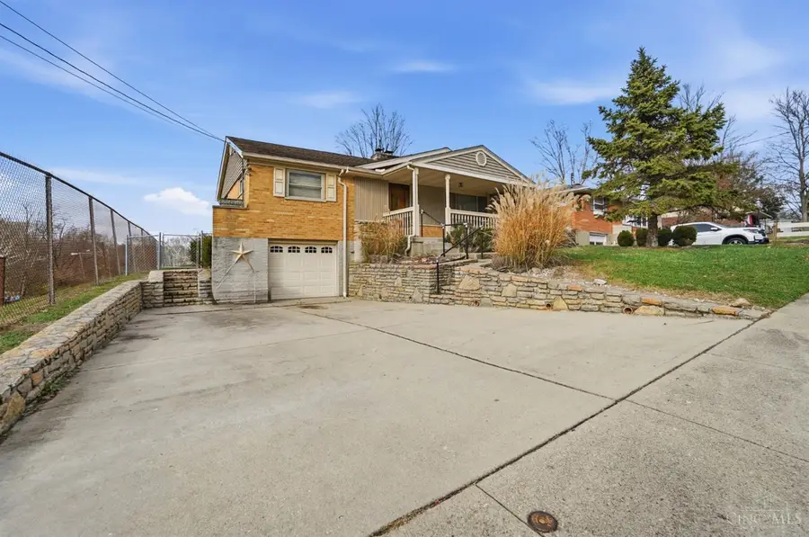 113 Waxwing Drive, Reading, OH 45236 - Image #3