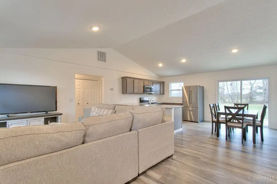 120 Cheyenne Drive, Lake Waynoka, OH 45171 - Image #2