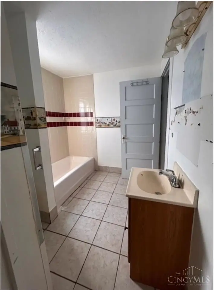 210 Bond Avenue, Hamilton, OH 45011 - Image #3