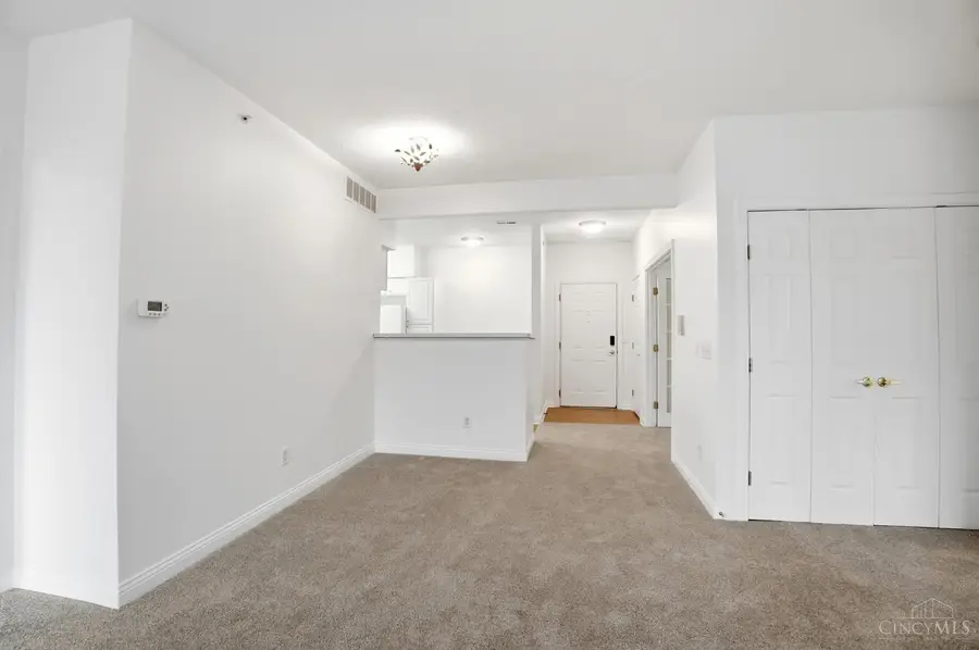 6770 Kelseys Oak Court, Green Township, OH 45248 - Image #2