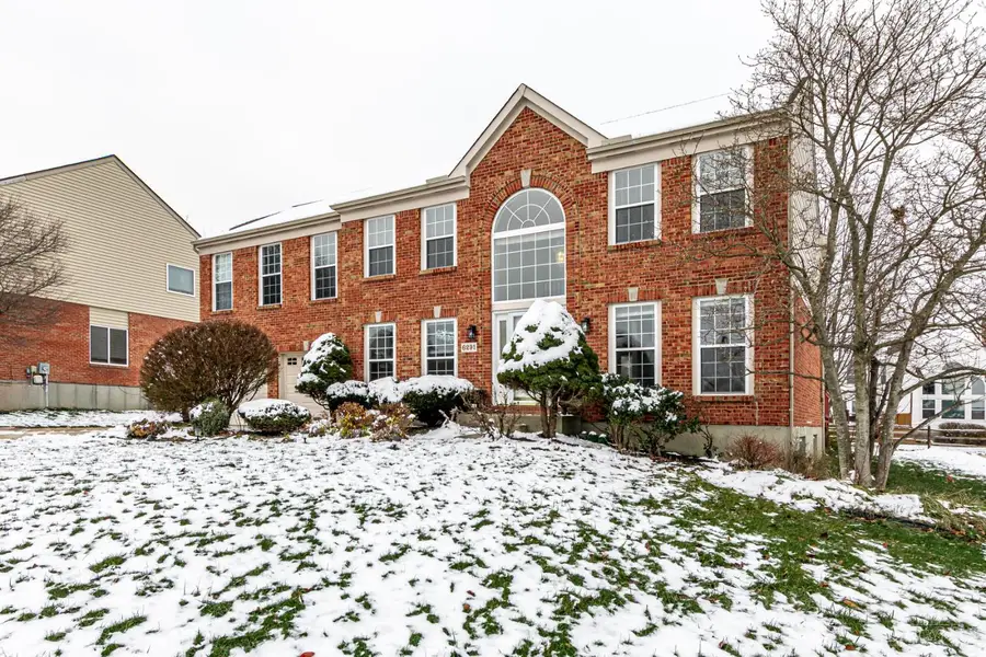 6291 Green Knoll Circle, Fairfield Township, OH 45011 - Image #2