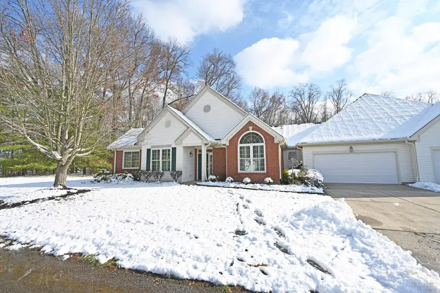 2104 Traverse Creek Drive, Mount Repose, OH 45150 - Image #2