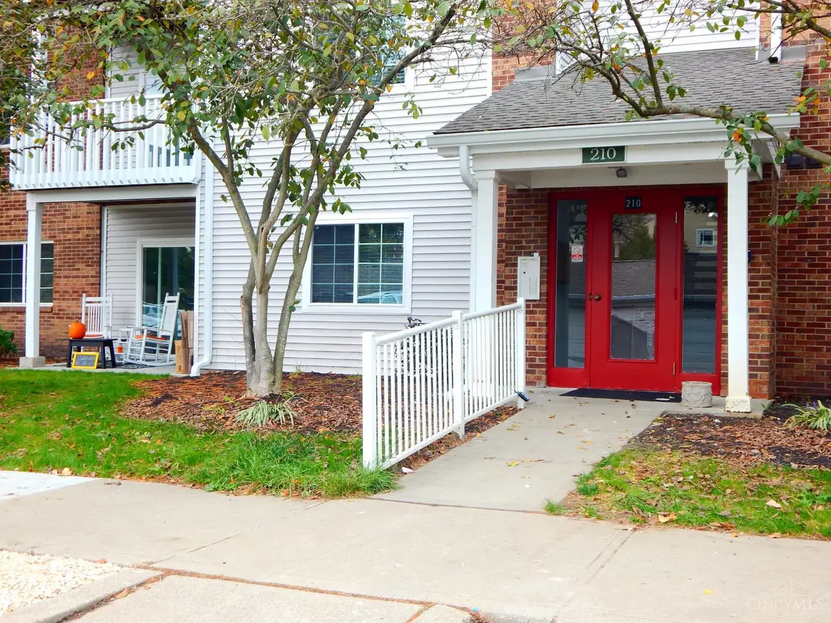 210 Carrington Place #104, Loveland, OH 45140 - Image #1
